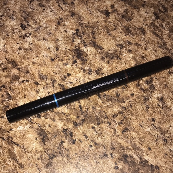 Mary Kay shadow & line duo Bali Blue New without box - Picture 2 of 2